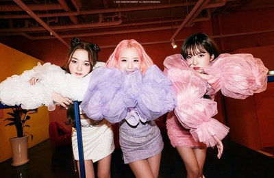 '3인조 신예' 라임라잇, 밸런타인데이 컴백 확정 "최고 제작진 모여"