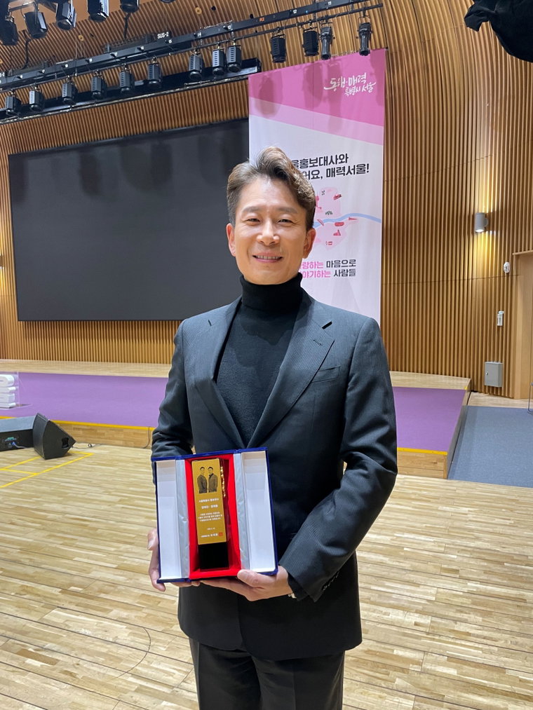 사진 제공 = 스타쉽엔터테인먼트