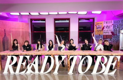 트와이스, 美 뉴욕 화려하게 물들인 2023년 첫 컴백 "자신감 넘치고 당당하게"