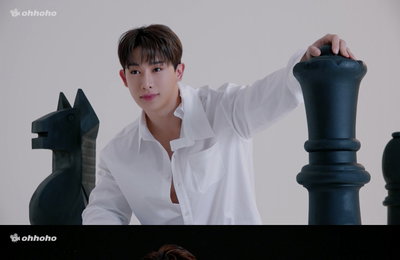 원호, 비하인드 영상 속 변화무쌍 팔색조 매력 발산 '화보 천재' 증명