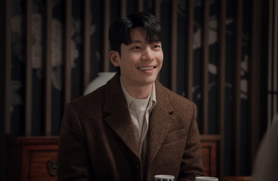 tvN 토일드라마 <졸업> '미소' 위하준 VS '심기불편' 김정영 맞대면, 두 사람 대화 내용은?