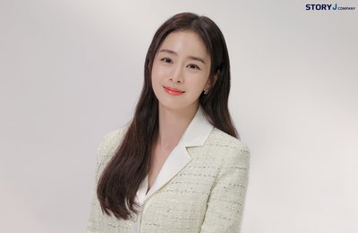 배우 김태희, 現 소속사 스토리제이컴퍼니와 재계약 체결