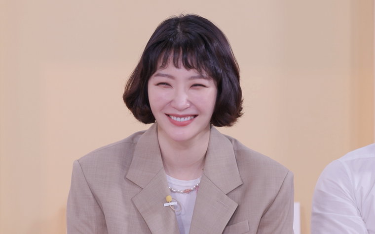 김새롬,