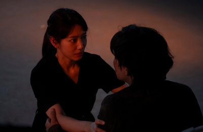 ‘지옥에서 온 판사’ 박신혜X김재영, 심멎 포옹 장면 미공개 스틸 오픈