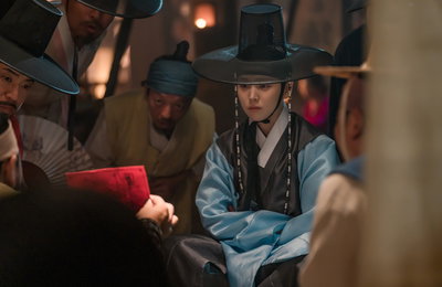 채널A 새 토일드라마 <체크인 한양> 도박판의 김지은 포착, 인생 목표 걸린 한 판 ‘올인’