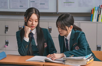 STUDIO X+U <선의의 경쟁> 이혜리X강혜원X오우리, 정수빈 등장 속 3人3色 시선