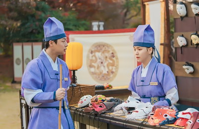 ‘체크인 한양’ 정건주, 배인혁-김지은 사이 감도는 새로운 기류 포착 ‘엇갈리는 시선’