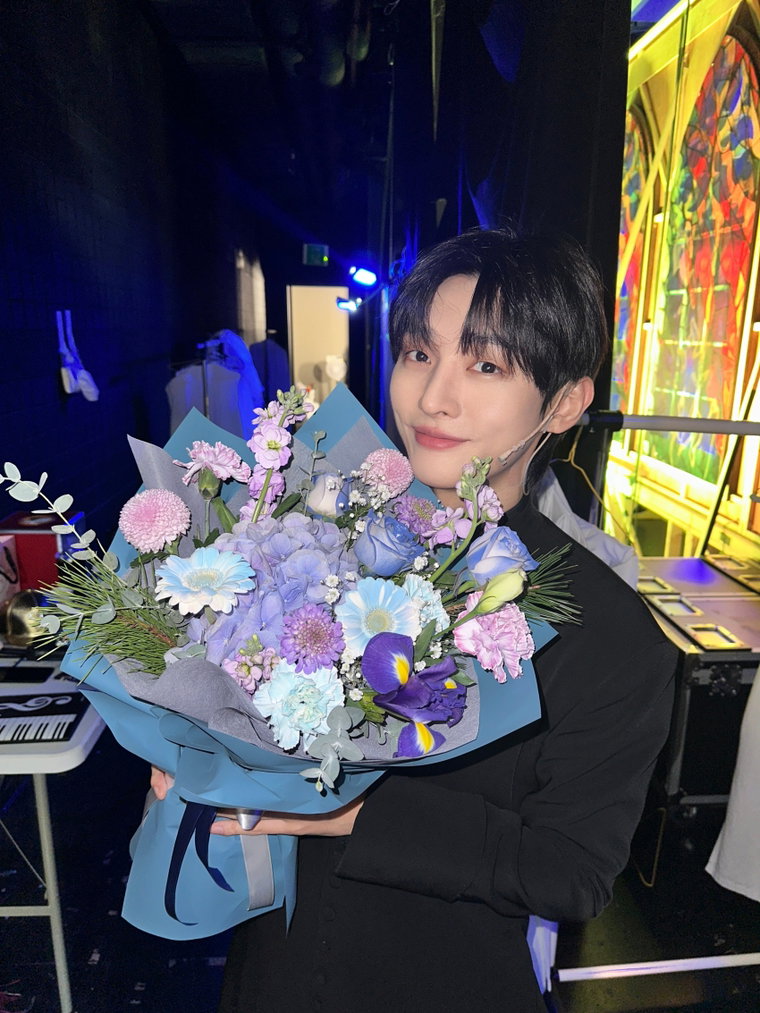 윤지성,