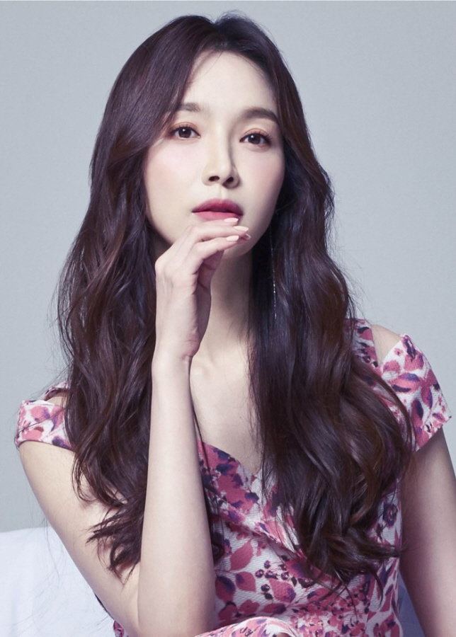 이민영,