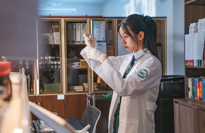 STUDIO X+U <선의의 경쟁> 이혜리, 상위 0.1% 고등학생의 이중생활 공개