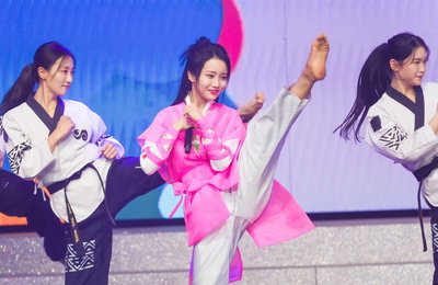 TV CHOSUN <미스쓰리랑> 태권트롯 김소연 VS 체조트롯 신수지, 스포츠 인생 내건 세기의 대결
