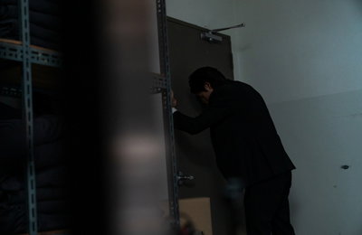 ‘보물섬’ 박형식, 믿었던 연인의 배신 후 감금… 2회 기대감 UP