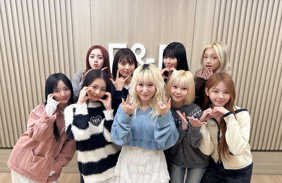‘전방향미소녀’ 커버한 유니스, 원곡자 노아와 깜짝 조우 '글로벌 기대감 상승'