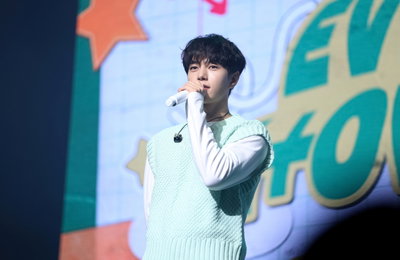 인피니트 엘(김명수), 글로벌 팬들과 함께한 생일 기념 팬미팅 성료 "축하해 주셔서 감사, 남은 2025년 재미있게 보낼 수 있을 것 같아"
