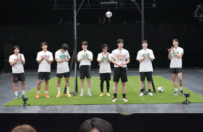 JTBC <뭉쳐야 찬다4> ‘189cm 신현수 vs 173cm 김근우’ 점프력 대결, 반전의 주인공은?