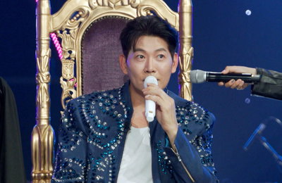TV CHOSUN <트롯 올스타전: 수요일 밤에> "이게 형이 말한 낭만이냐?" 안성훈VS김용필, 묘한 신경전에 긴장감 고조
