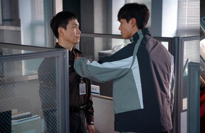 <굿보이> 박보검 각성 시작, '배드보이' 오정세 다시 찾은 이유는?