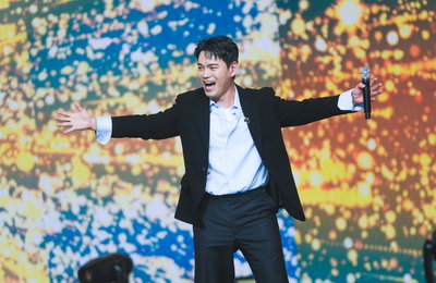 TV CHOSUN <사랑의 콜센타-세븐스타즈> 팬심이 부른 기적… "'미스터트롯3' 천록담 덕분에 공황장애 극복" 뭉클 사연 공개
