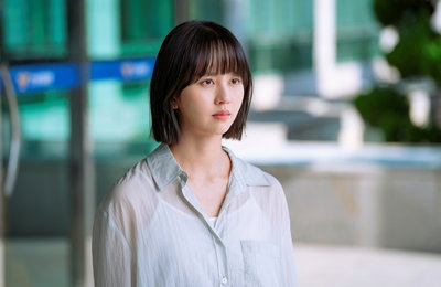 JTBC 토일드라마 ‘굿보이’ 오정세의 불안요소 된 김소현, 팽팽한 심리전 예고