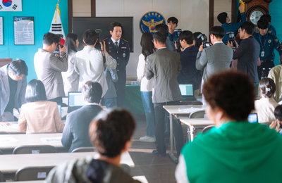 JTBC 토일드라마 <굿보이> 강력특수팀 ‘굿벤져스’ 예상 못한 반전, 예측불가 사건 확장 예고