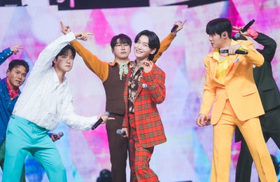 TV CHOSUN <사랑의 콜센타-세븐스타즈> 眞 김용빈, 레트로 착장도 완벽 소화 "BTS 느낌 물씬"