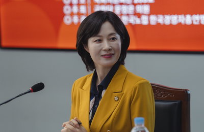 ‘노무사 노무진’ 특별출연 문소리, 국회의원 역할로 임팩트甲 활약 예고