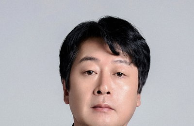 배우 김윤석, HB엔터테인먼트와 전속계약 체결 '든든한 동반자 약속'