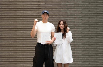 넷플릭스 시리즈 <나를 충전해줘> 제작 확정, 로코 케미 김영광X채수빈 표 K-로맨스 시청자 설렘 충전 준비 완료