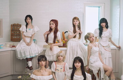 유니스, '2025 케이 월드 드림 어워즈' 여자 그룹 인기상 2년 연속 수상