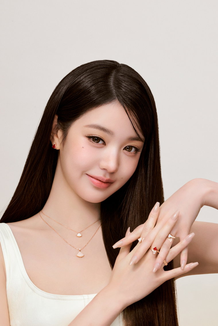 장원영,불가리