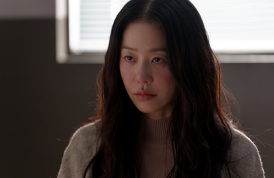 SBS ‘사마귀: 살인자의 외출’ 고현정, 우아-섬찟-청순-기괴 '소름유발 끝장연기 예고'