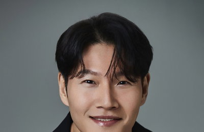 데뷔 30주년 맞은 김종국, 갤럭시코퍼레이션과 전속계약