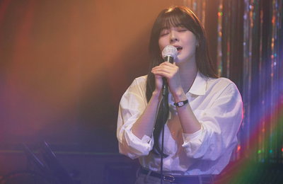 MBC 새 금토드라마 <달까지 가자> 첫 방송 D-2 무대 선 이선빈 향한 김영대 묘한 시선 포착