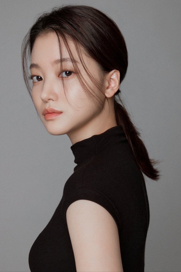 김수아
