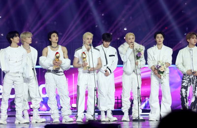 스트레이 키즈·아이브, '2025 KGMA' 뮤직 데이 최고상 영예…K-팝 대표 주자 입증