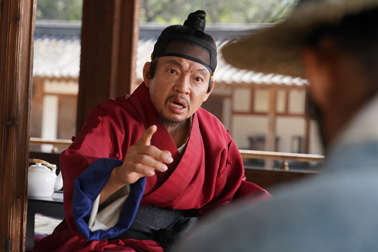 왕과사는남자