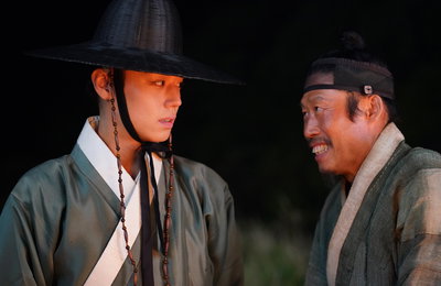 <왕과 사는 남자> 유해진-박지훈 "서로에게 영향 받았다" 깊이 있는 호흡 예고