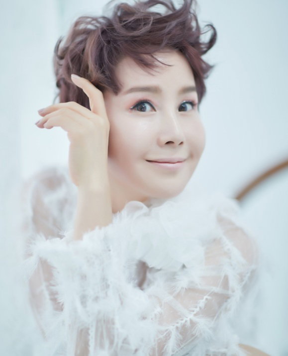 출처:소속사 홈페이지